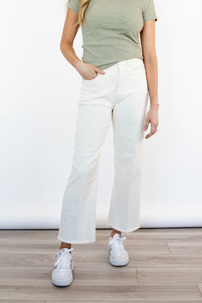 Avery Cropped Jeans In Ivory