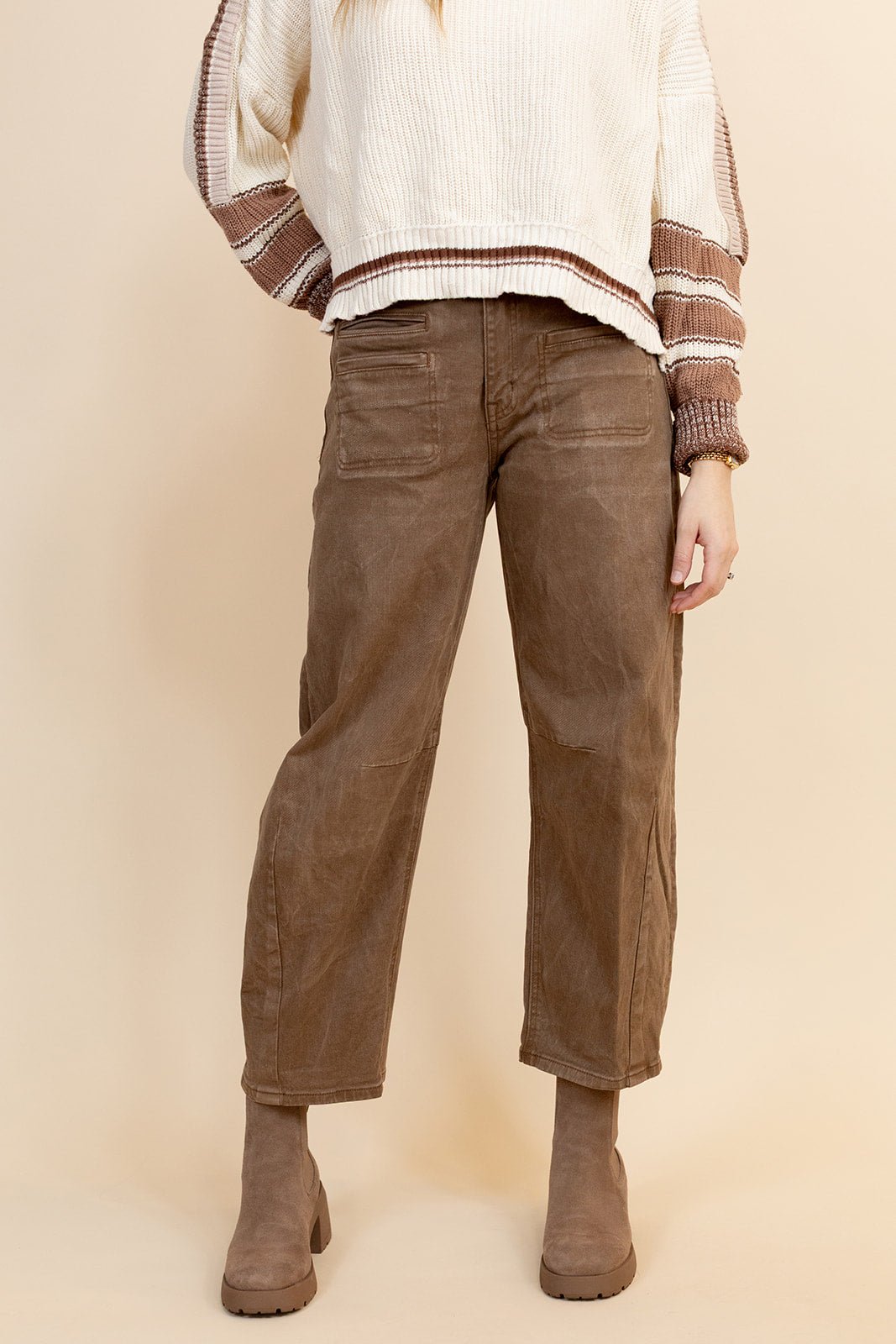 Ensley High Rise Barrell Jean in Coffee
