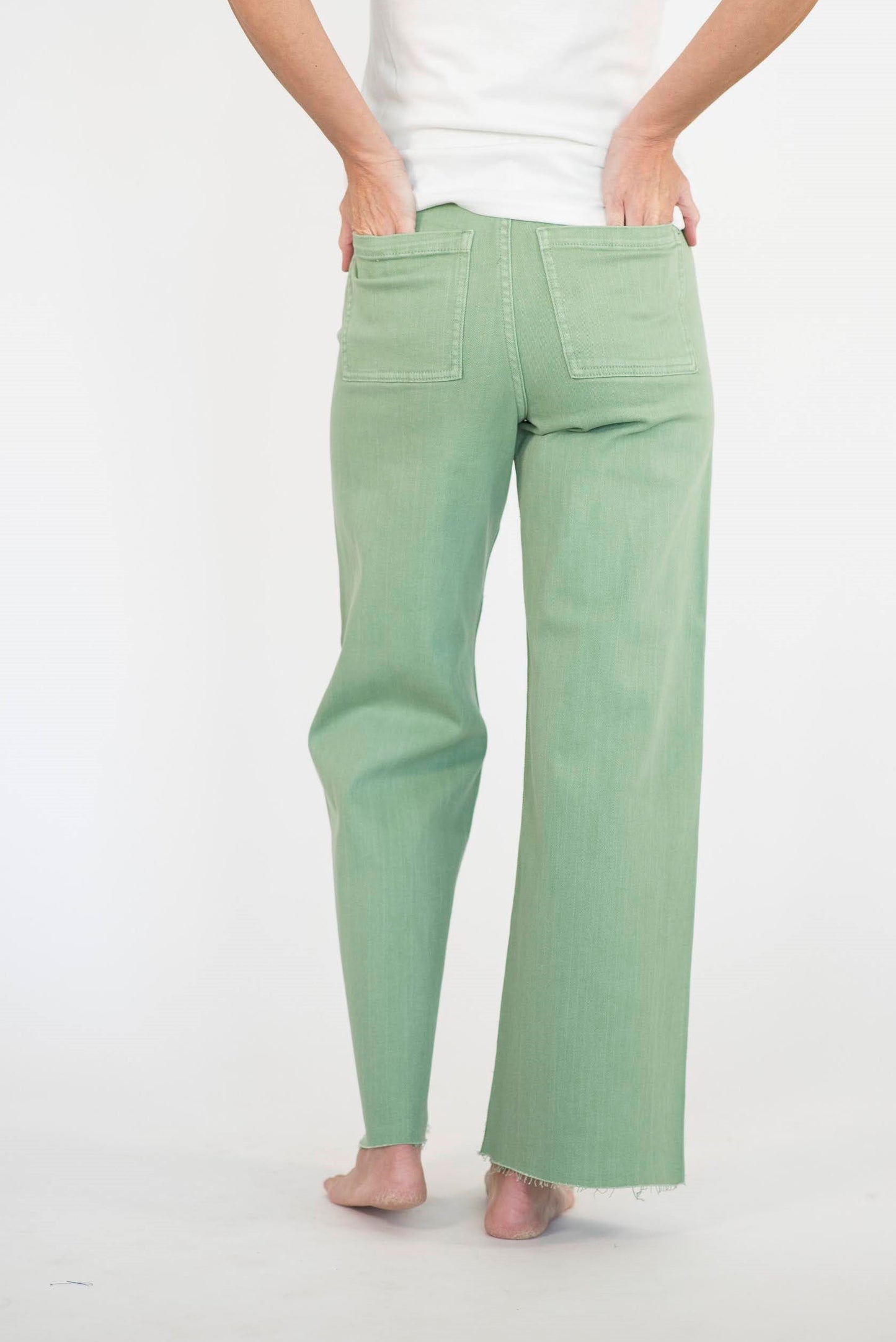 Julena Pants in Green