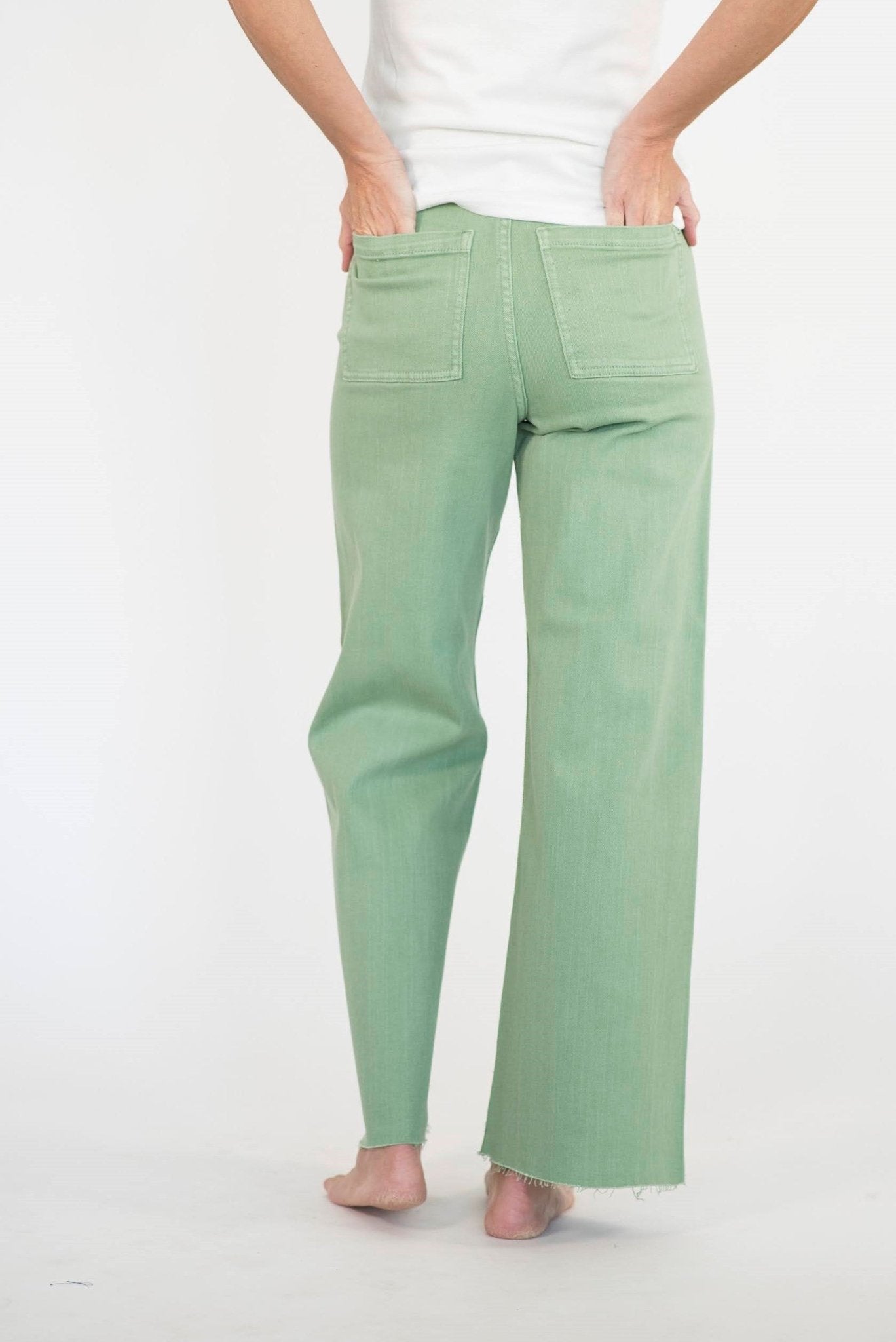 Julena Pants in Green
