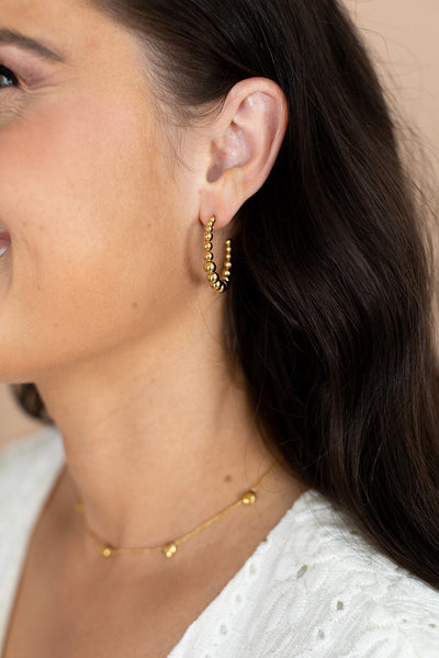 Circle Hoop Earrings In Gold