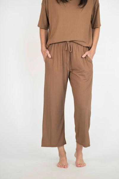 Sue Ribbed Lounge Set in Brown