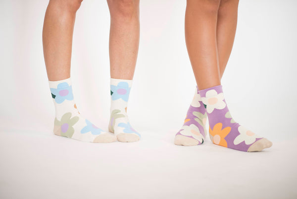 Women's Mauve Flower Socks