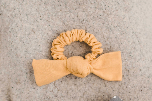 Linen Bow Scrunchie in Yellow