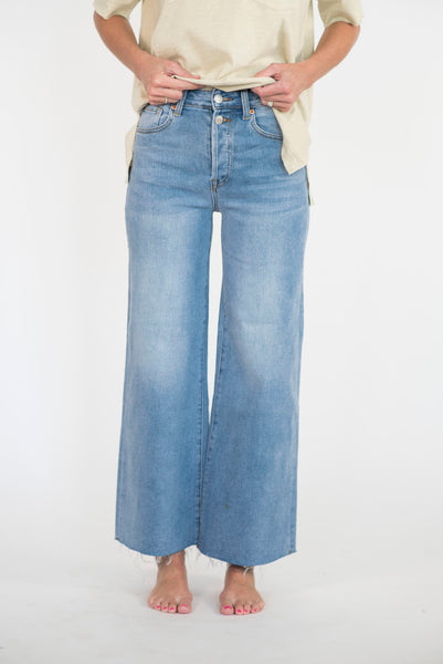 Kandis Wide Leg Jeans