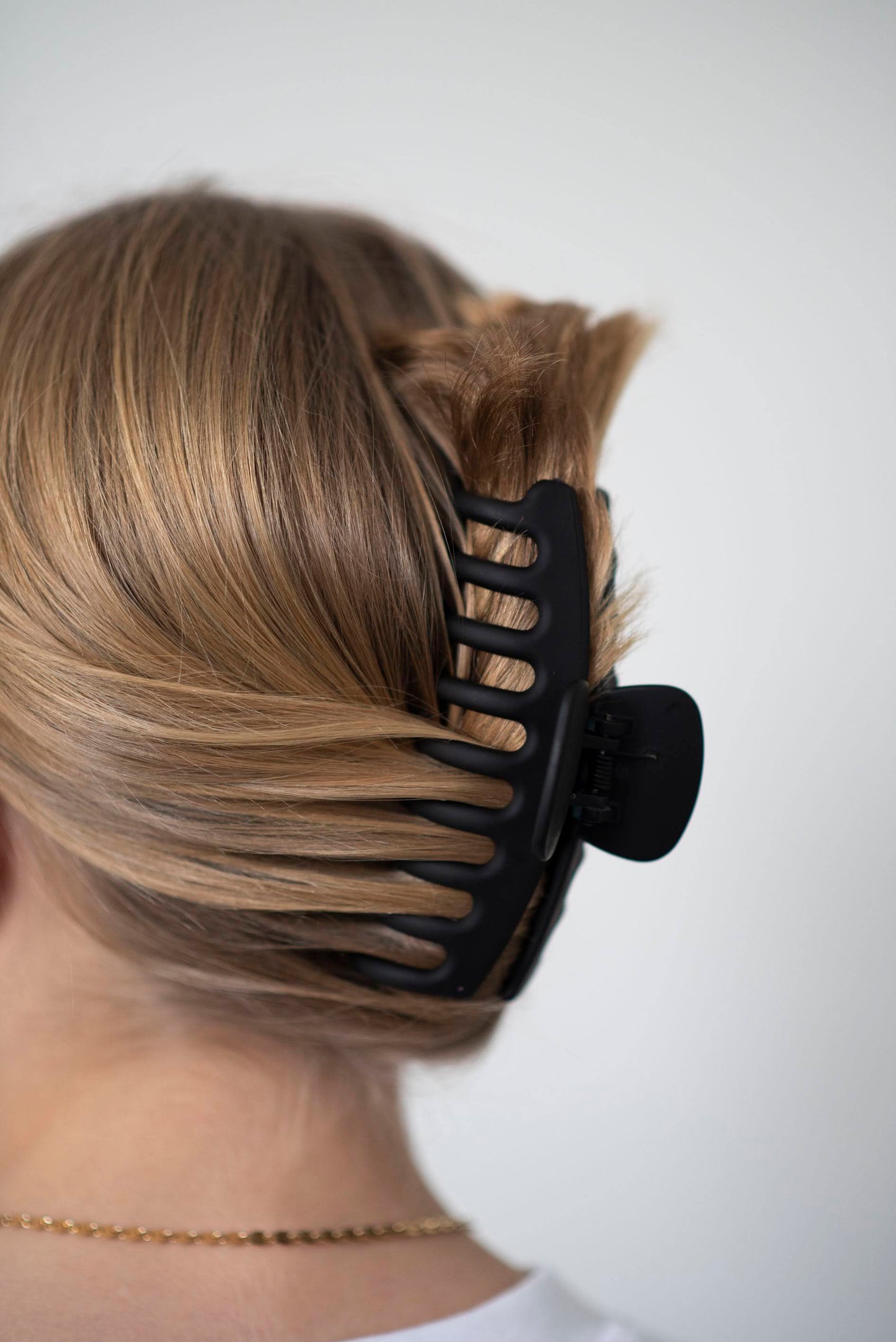 Matte Black Large Claw Clip