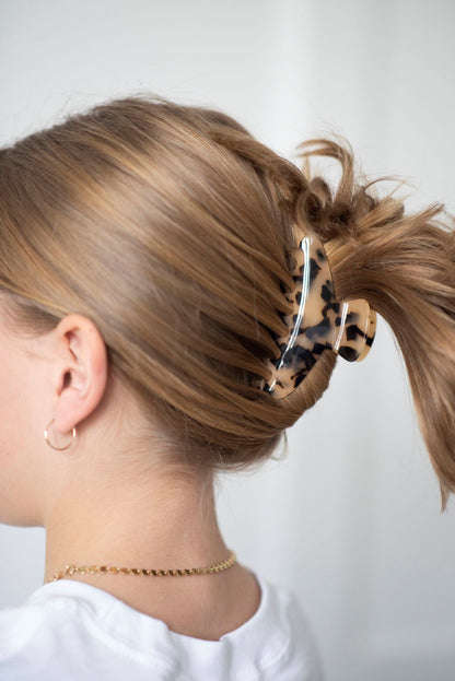Light Leopard Claw Clip